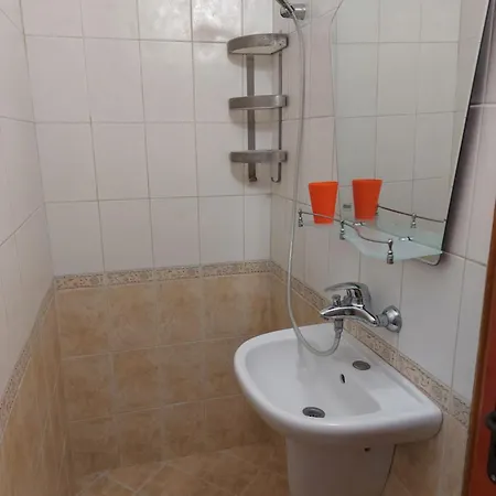 Kostadinov Homestay *